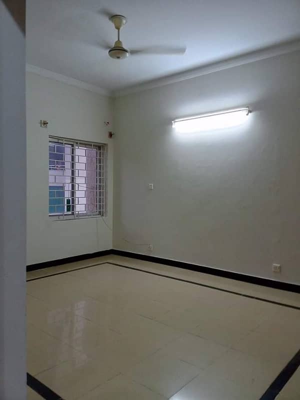 4 Marla Upper Portion Available For Rent In G13 2