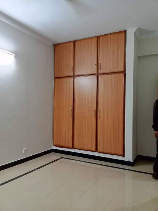 4 Marla Upper Portion Available For Rent In G13 5