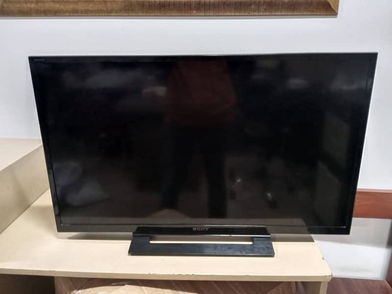 SONY BRAVIA 32" LED IN LUSH CONDITION 1