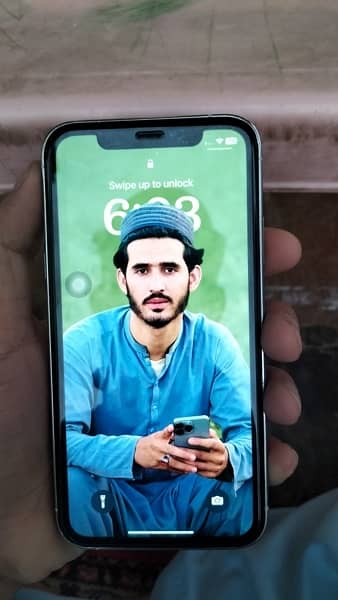 iPhone XR kohat 128 gb 1