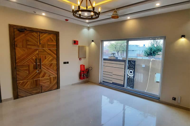 Modern Design 5 Marla House Available On Top Location For Rent in DHA Phase 5 2