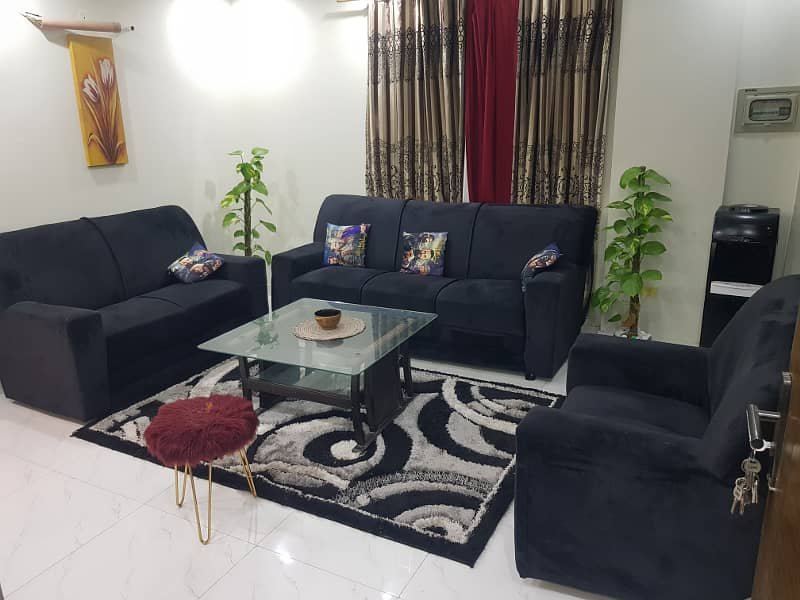 Vip furnished apartment daily basis for rent facing Eiffel bahria town lahore 11