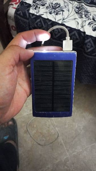 power bank solar 2