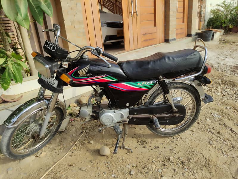 urgent sell honda 2017 model 1