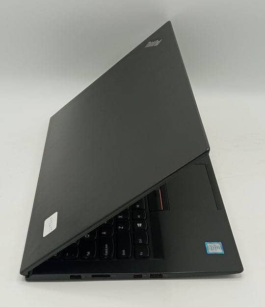 Lenovo Core i5 6th Generation  8gb Ram  256gb SSD 1