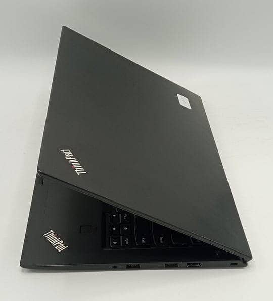 Lenovo Core i5 6th Generation  8gb Ram  256gb SSD 2