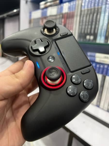 PS4 Nacon revolution controller 3