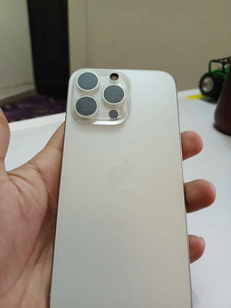 IPHONE 15 PRO MAX JV 256GB White Titanium 10/10 4