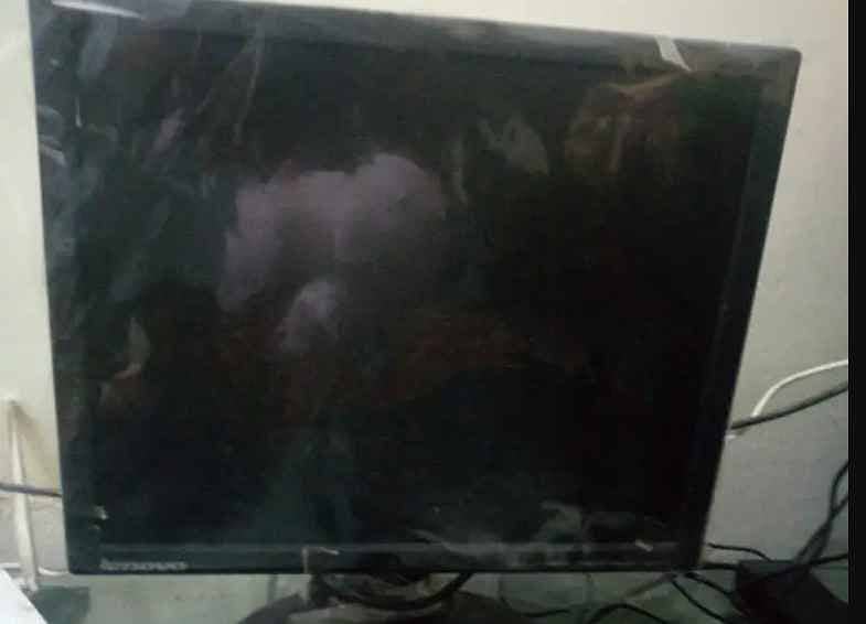 14 inch lenovo Lcd/monitor Good condition 1