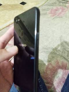 Oppo F7 mobile for sale 4/64