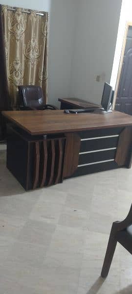 Executive Table / Office Table Like New 2