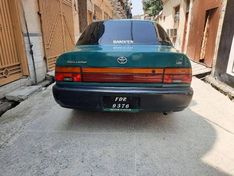 Toyota Corolla XE 1995 3