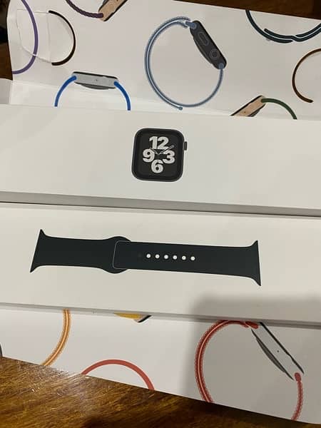 apple watch SE brand new 44mm GPS 6