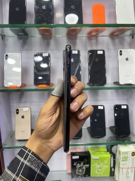 iPhone 11 Pro Max factory unlock 256 GB 1