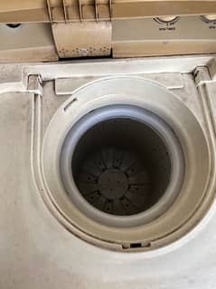 Full Size Washer and Dryer 0