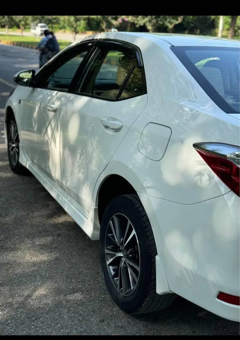 Toyota Corolla Altis 2020 White Colour Altis 1.6 November 2020 1