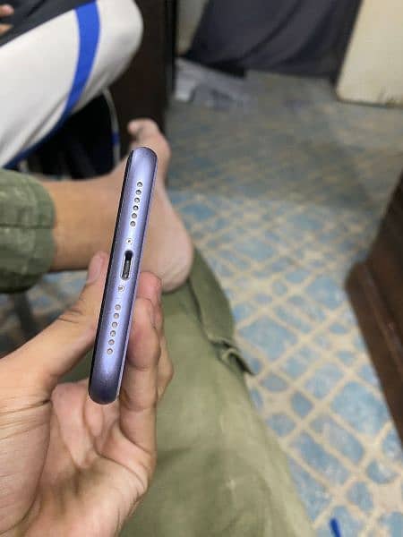 Iphone 11 JV 64 GB 4