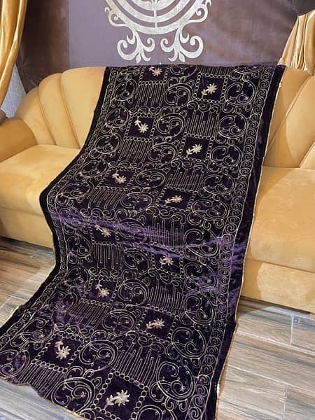 *VELVET EMBROIDERY SHAWL FULLY HEAVY ARTICLE NOW IN STOCKS* 1