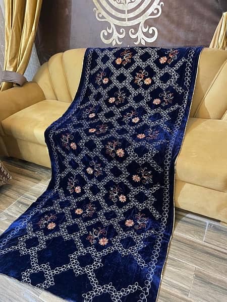 *VELVET EMBROIDERY SHAWL FULLY HEAVY ARTICLE NOW IN STOCKS* 7