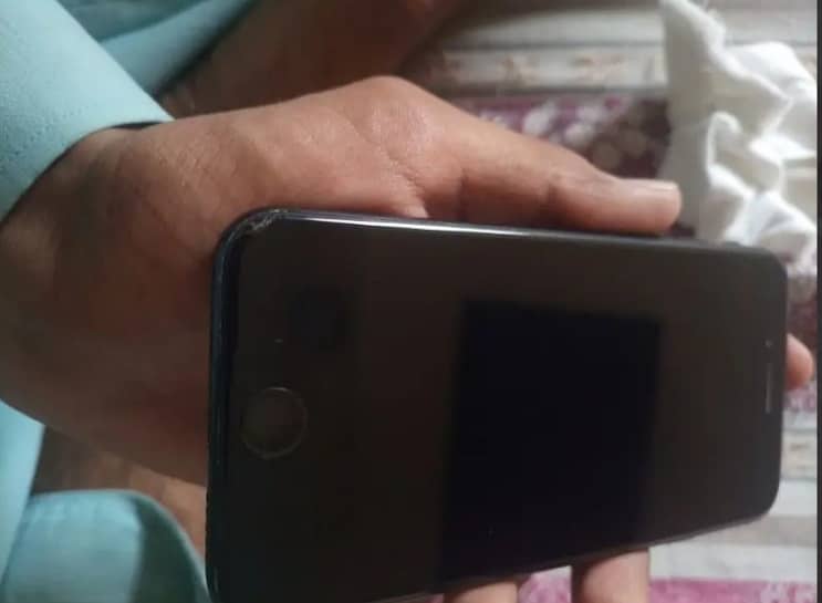 Iphone 7 128 gb pta approved jv 6