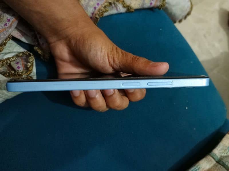 realme not50 4/64  10/10 condition all ok contact me 03201231567 thank 3