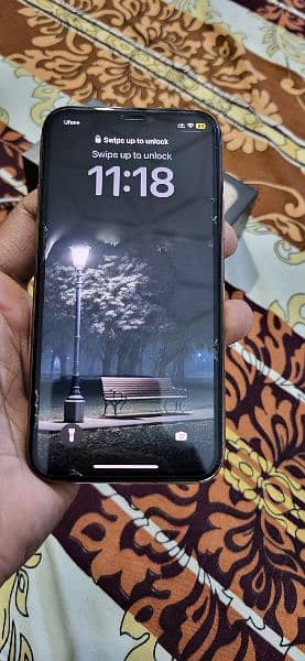 iphone 11 pro 64 gb 10/10 non pta 1