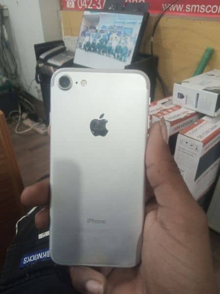 iphone 7  non pta 1