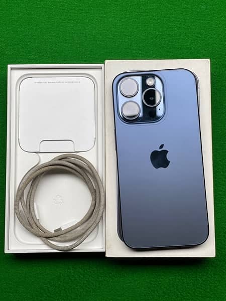 Iphone 15 Pro blue titanium (JV) 8