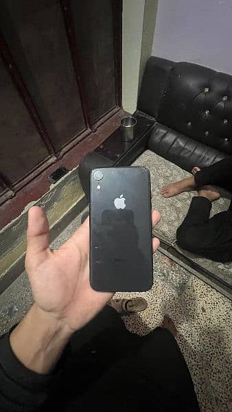 iphone xr pta 2