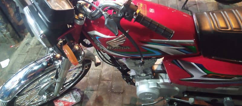 Honda 125 num nhi lga hua 2023 model serious log rabta kryn 17