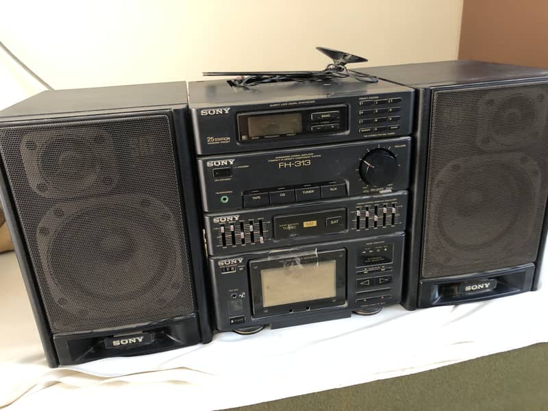 Sony Cassette player and radio 3