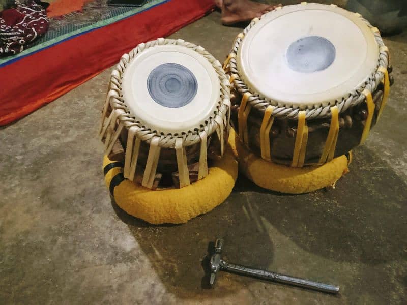 Tabla urgent need money so for sell 1