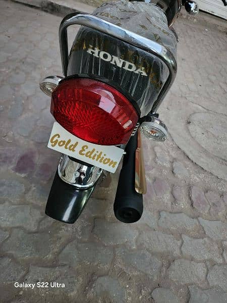 Honda 125 golden edition 4