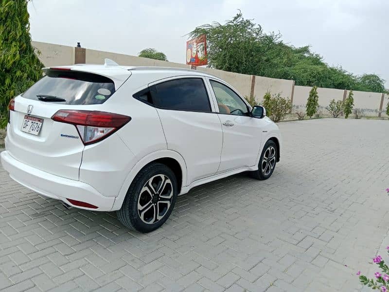 Honda Vezel 2015 urgent for sale/exchange.  03060326846 6