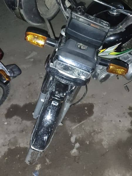 Honda CD 70 December 2022 Model 2024 Register 1