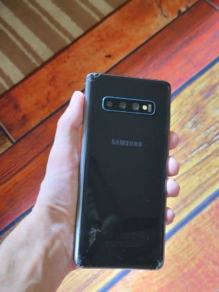 Samsung s10 plus 3