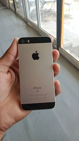 iphone se 64/GP 1