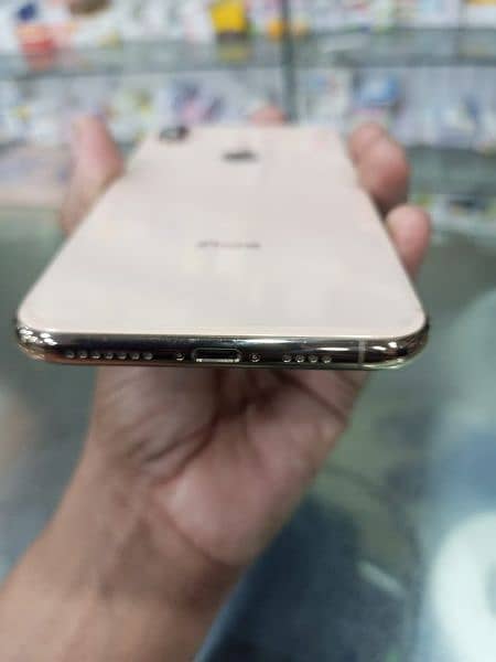 I phone xs max 256gb pta approved 5