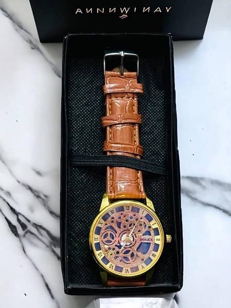 Men casual analog  new watch with box 6