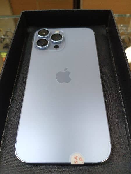 iphone 13pro max 128 jv. . . . under 10 months apple warrenty. . . 100 batery 5