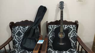 Kabat brand, 38 inches guitar free bag, strings and pick