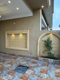 10 MARLA SPANISH BRAND NEW HOUSE FOR SALE IN NESPAK PH 3 0