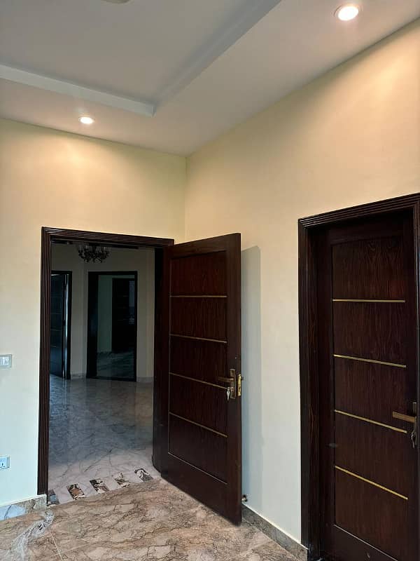 10 MARLA SPANISH BRAND NEW HOUSE FOR SALE IN NESPAK PH 3 27