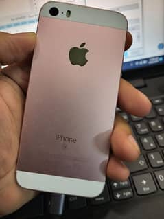 iPhone SE 32GB PTA Approved 9/10 condition everything working