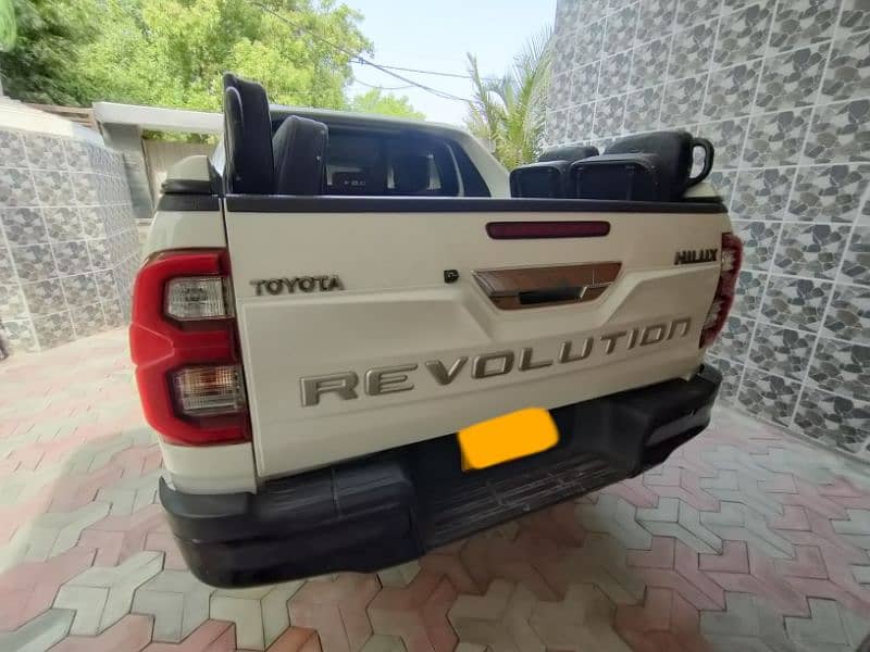 urgent sale Revo  2021 5