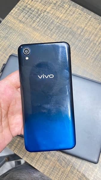 Vivo 1823 7