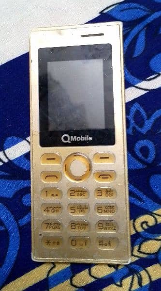 keypad slim mobile for sale good condition 2