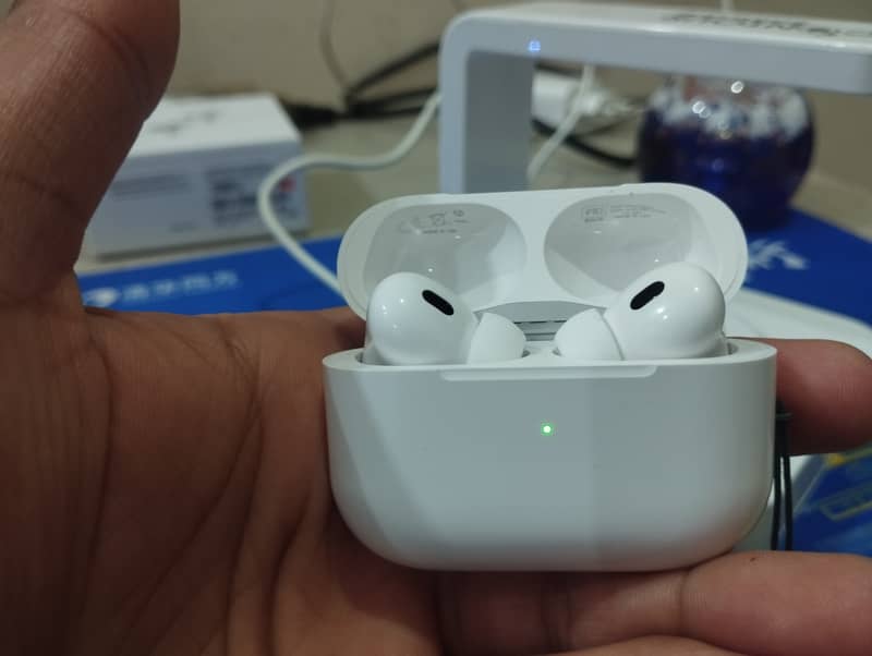 Apple Airpods Pro generation 2 2