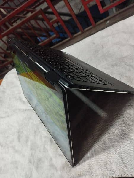 Dell XPS 13 model 9365 core i5 -7 generation 8/256SSD 3