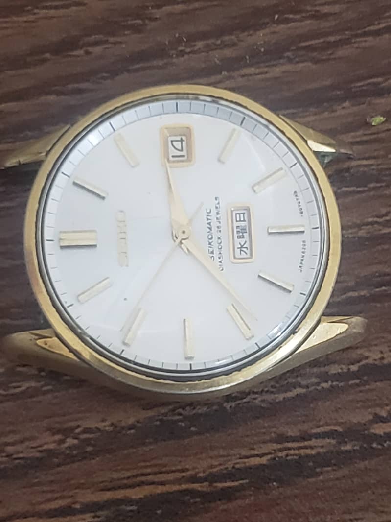 Seikomatic Mens Vintage watch 11